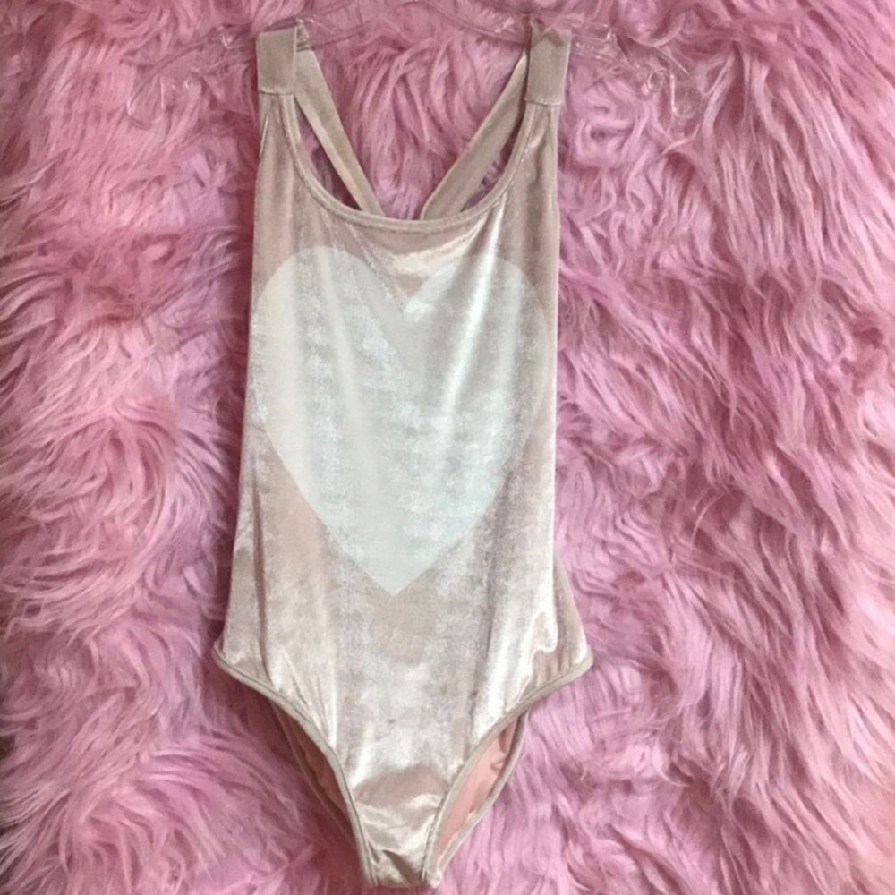 ✨HP✨ Wildfox 🤍 Velvet Bodysuit